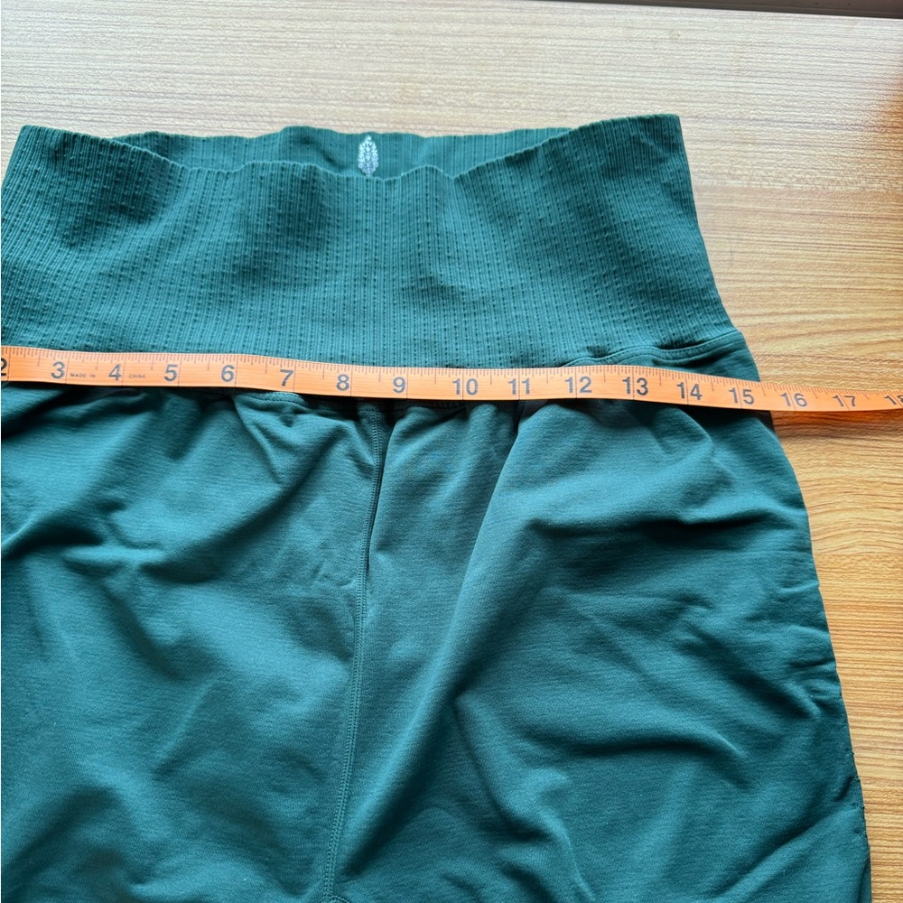 NWOT Free People Good Karma Shorts Size: XL - Picture 5 of 6